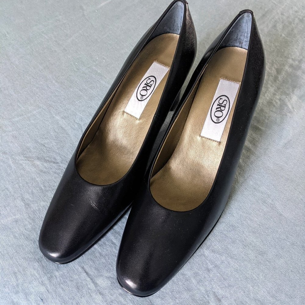 VINTAGE SRO Black Leather Pumps Block Heel 8